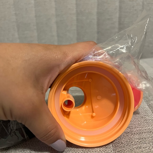 NWT lot of 3 Owala Spare Lids - Hyper Flamingo , Very Very Dark , Hint of Grape - Picture 4 of 8